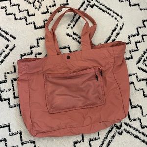Like new* Lululemon Mesh Zip Tote